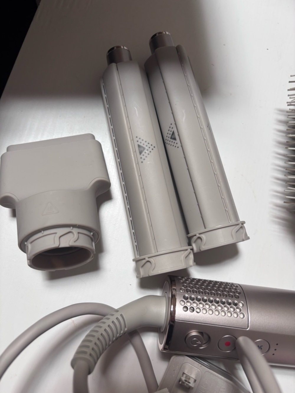 Shark FlexStyle Air Styling & Drying Tool with Brush Attachments - Picture 4 of 8
